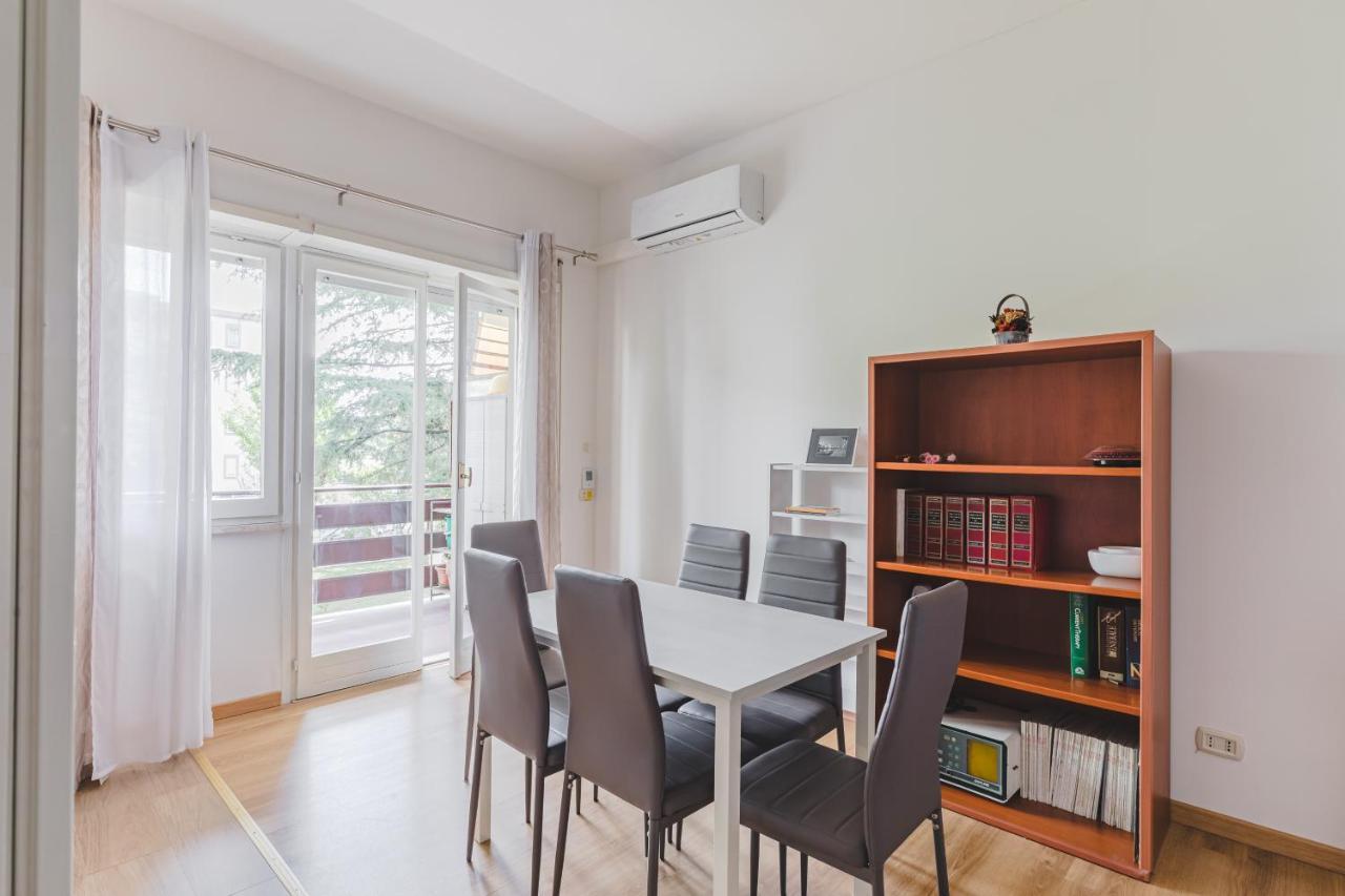 Pelizzi Apartment, 5 Persone, 2 Camere, Balcone, Cinecitta Rzym Zewnętrze zdjęcie
