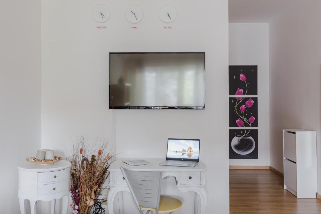 Pelizzi Apartment, 5 Persone, 2 Camere, Balcone, Cinecitta Rzym Zewnętrze zdjęcie